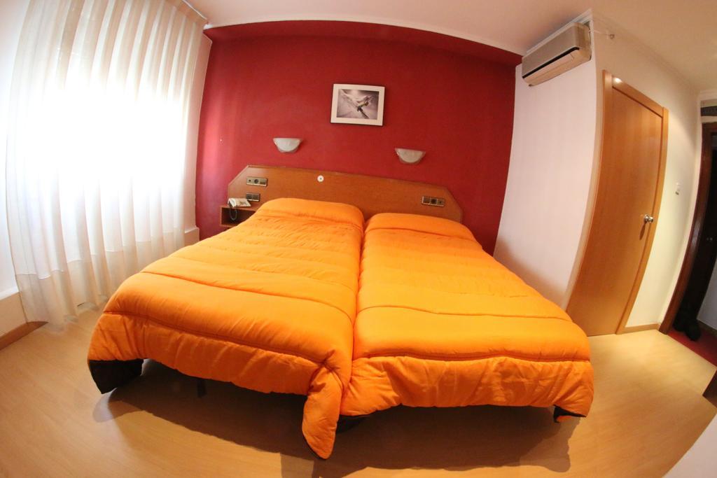 Hostal Cataluna Σαραγόσα Εξωτερικό φωτογραφία
