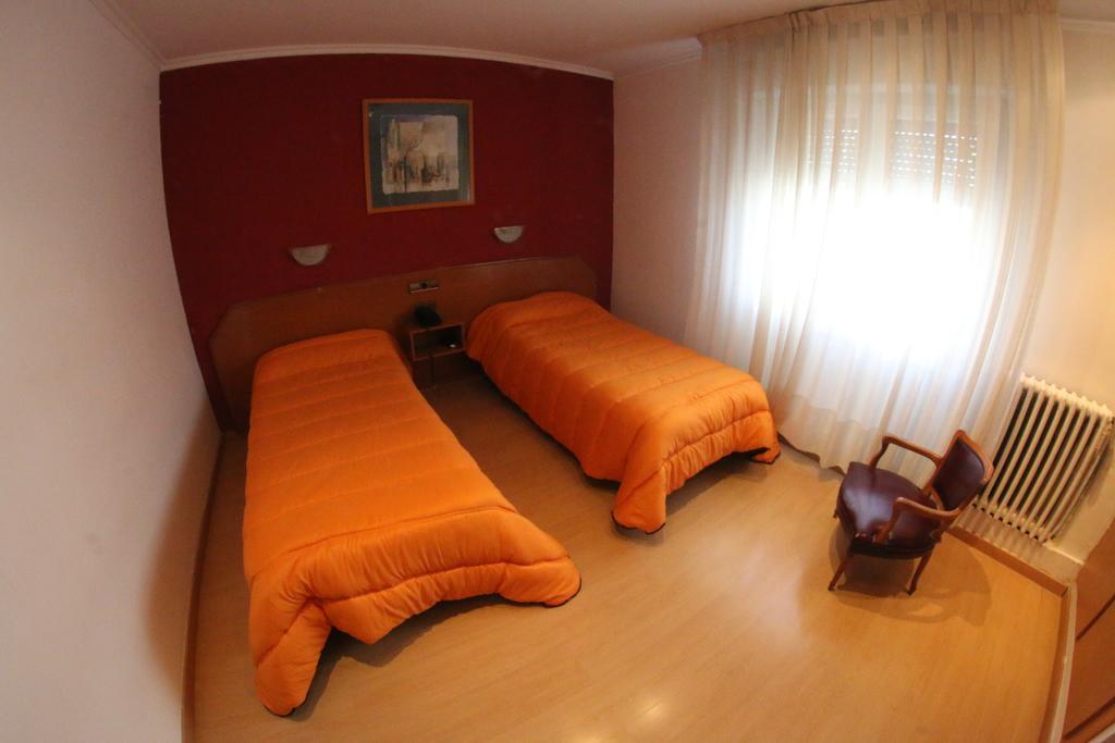 Hostal Cataluna Σαραγόσα Εξωτερικό φωτογραφία