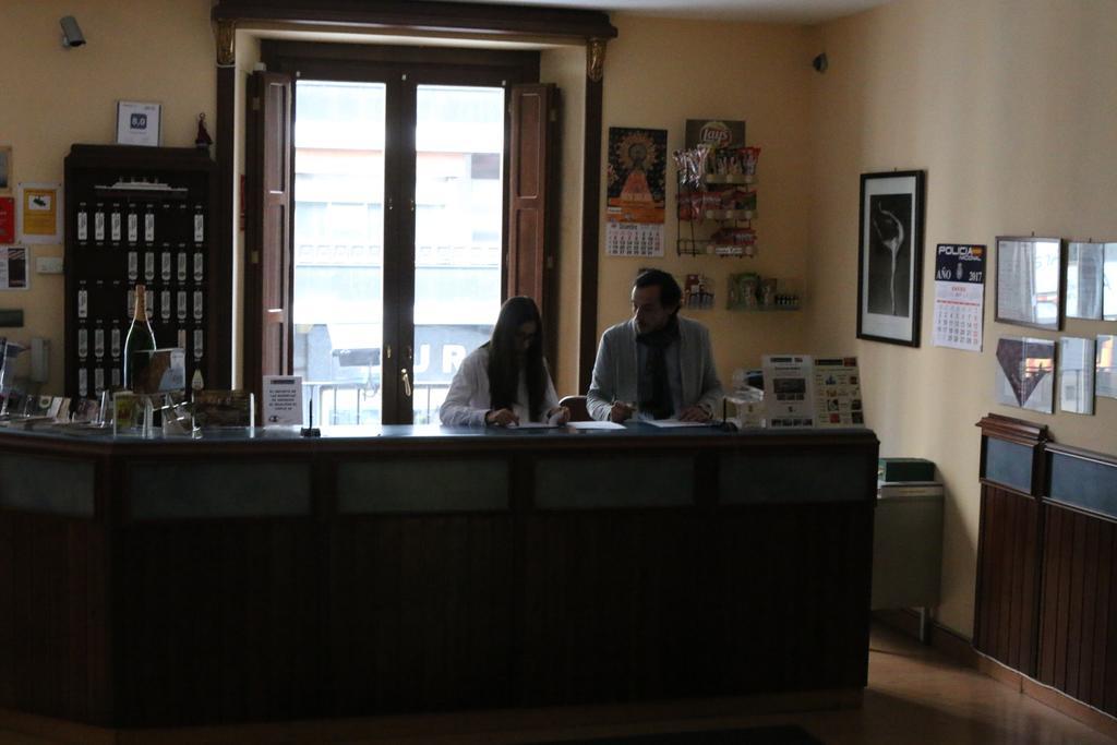 Hostal Cataluna Σαραγόσα Εξωτερικό φωτογραφία